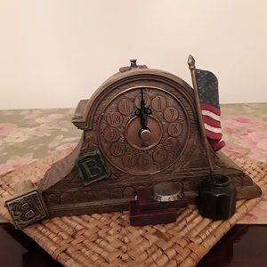 RAFTERVILLE Mayor Von Burin's Mantel Clock NIB